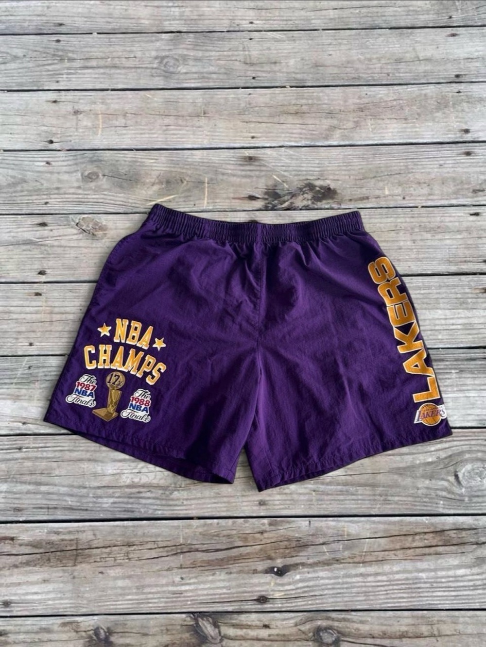 Mitchell & Ness Los Angeles Lakers Purple NBA 17x Champs Men's Shorts